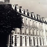 Le bâtiment principal de la caserne Niel, du temps de sa splendeur.
